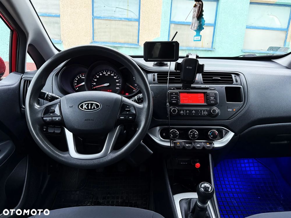 Kia Rio 1.2 M - 17