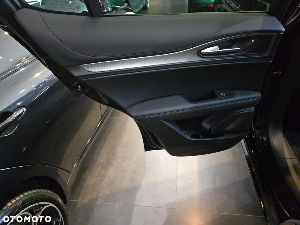 Alfa Romeo Stelvio 2.0 Turbo Veloce Q4 - 8