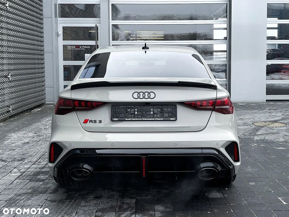 Audi RS3 Limousine - 9
