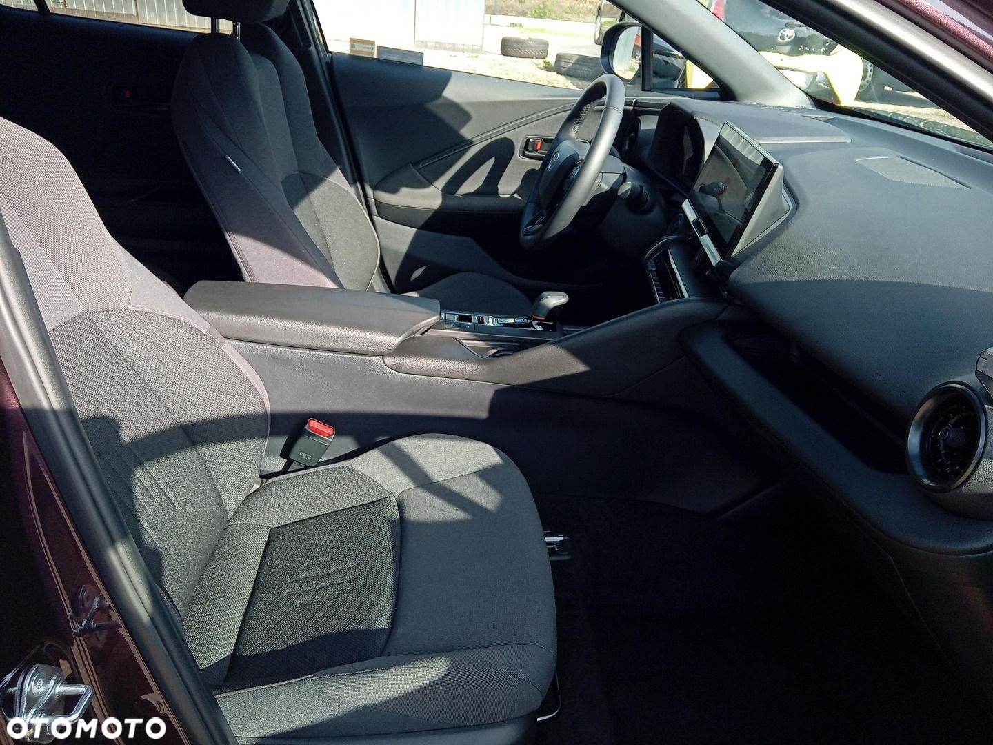 Toyota C-HR - 12
