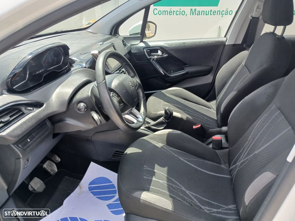 Peugeot 208 1.2 VTi Active - 13