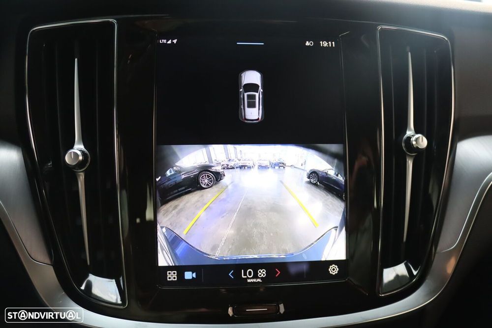 Volvo V60 2.0 T6 AWD TE Core - 28