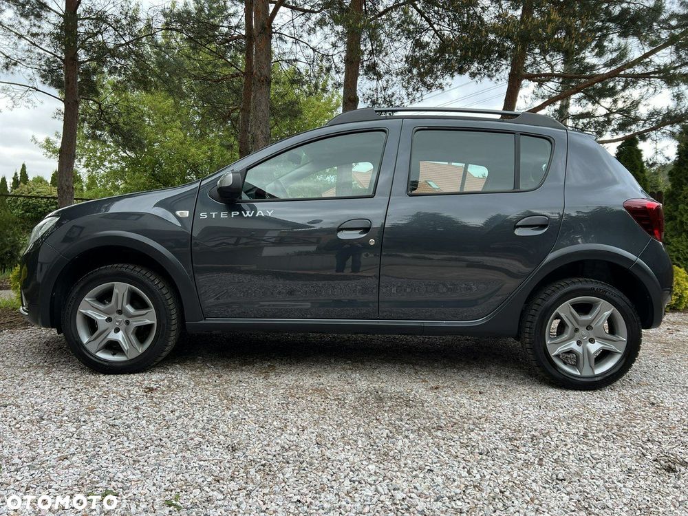 Dacia Sandero Stepway TCe 90 (S&S) Celebration - 4