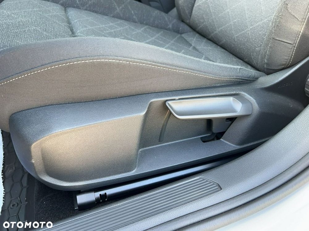 Volkswagen Golf - 13