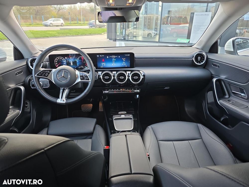 Mercedes-Benz CLA 250 e Coupe - 11