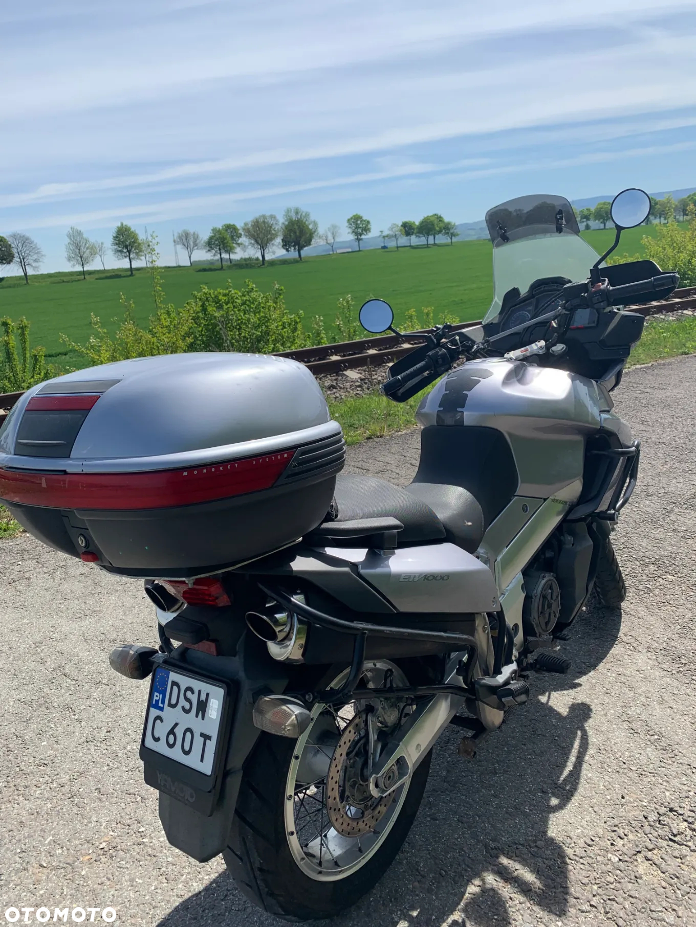 Aprilia Caponord - 8