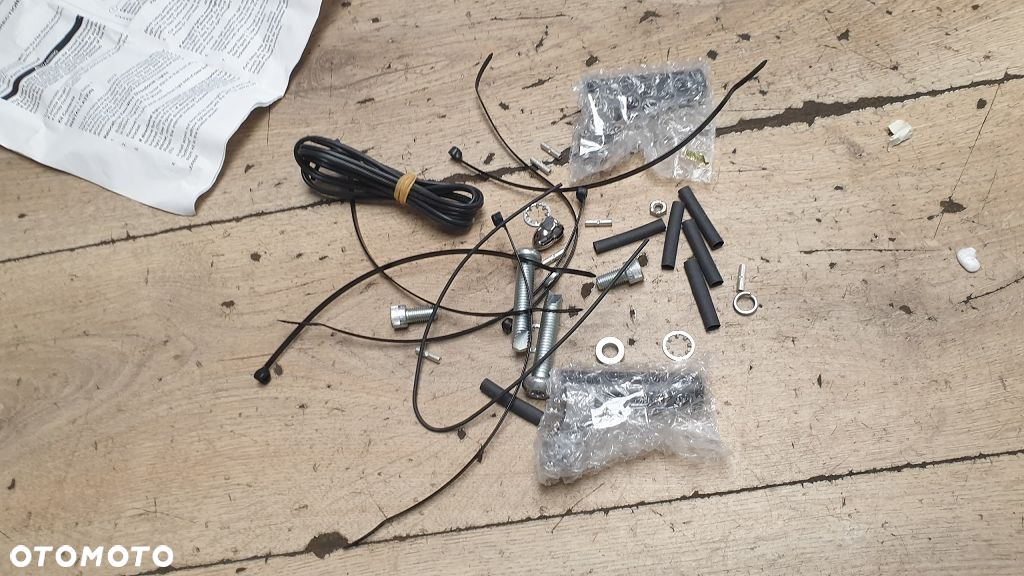 Zestaw do relokacji kierunkowskazów Harley Davidson Dyna Sportster 68643-09 - 9
