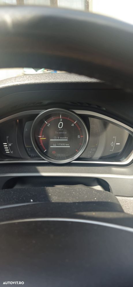 Volvo V40 D2 Momentum - 8