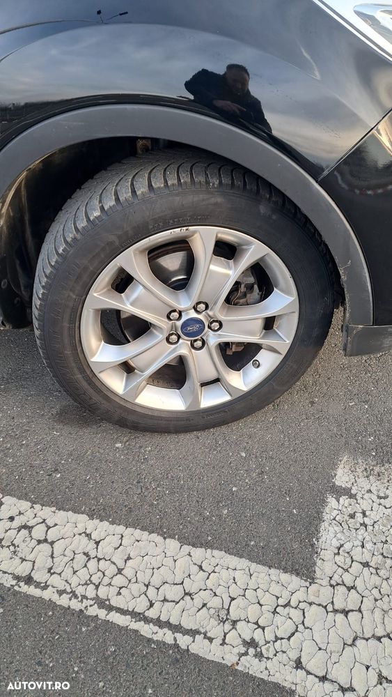 Ford Kuga 2.0 TDCi 4WD Powershift Titanium - 22