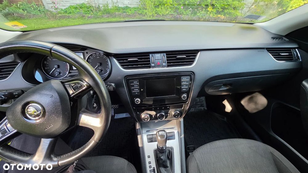 Skoda Octavia 1.4 TSI Elegance DSG - 11