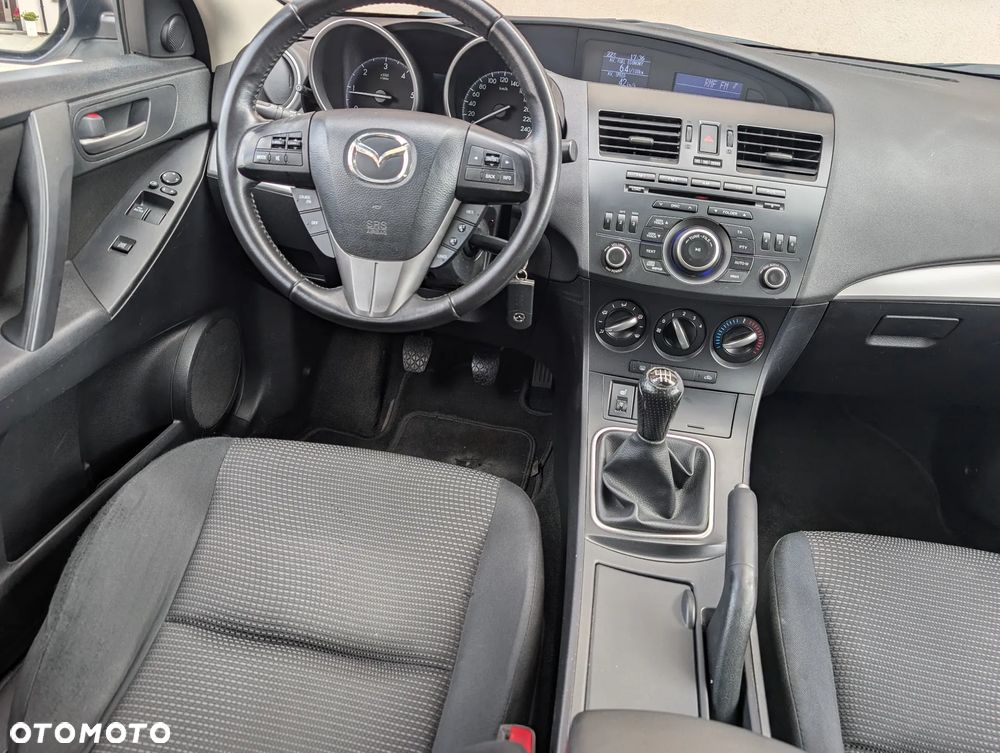 Mazda 3 - 25