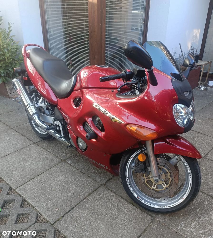 Suzuki GSX - 3