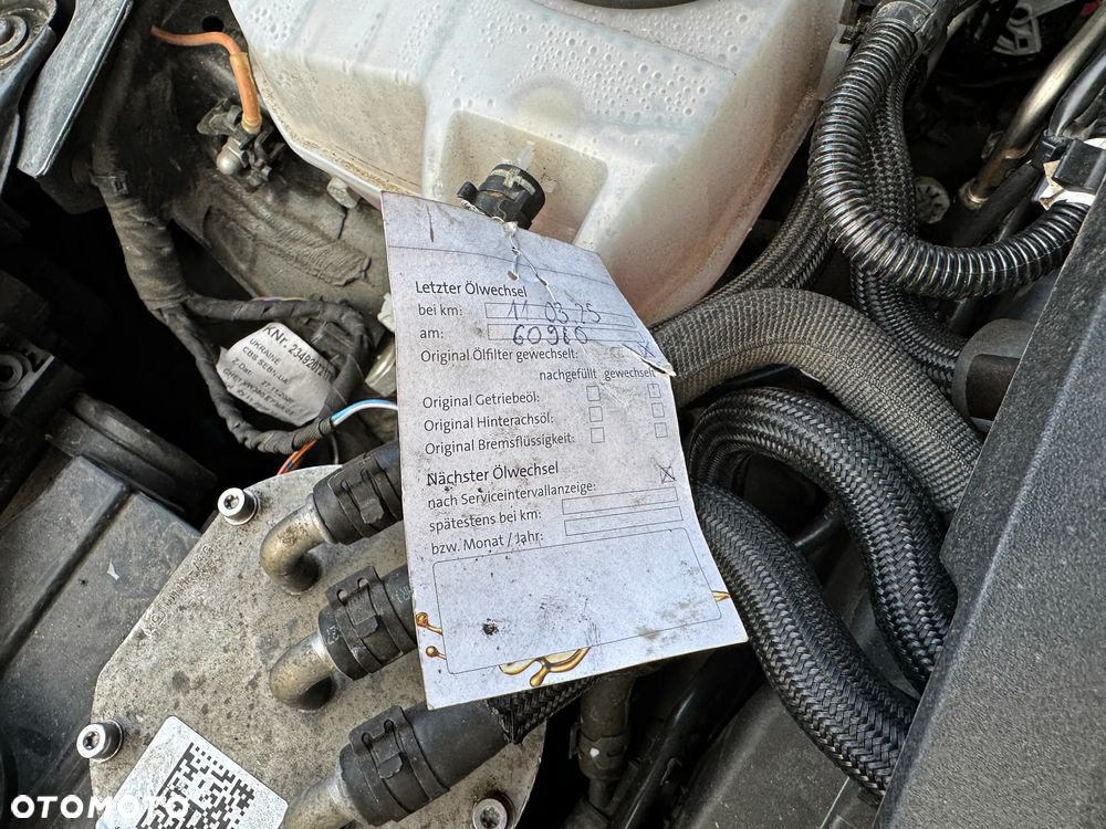 Volkswagen Golf 2.0 TDI Special Edition - 12