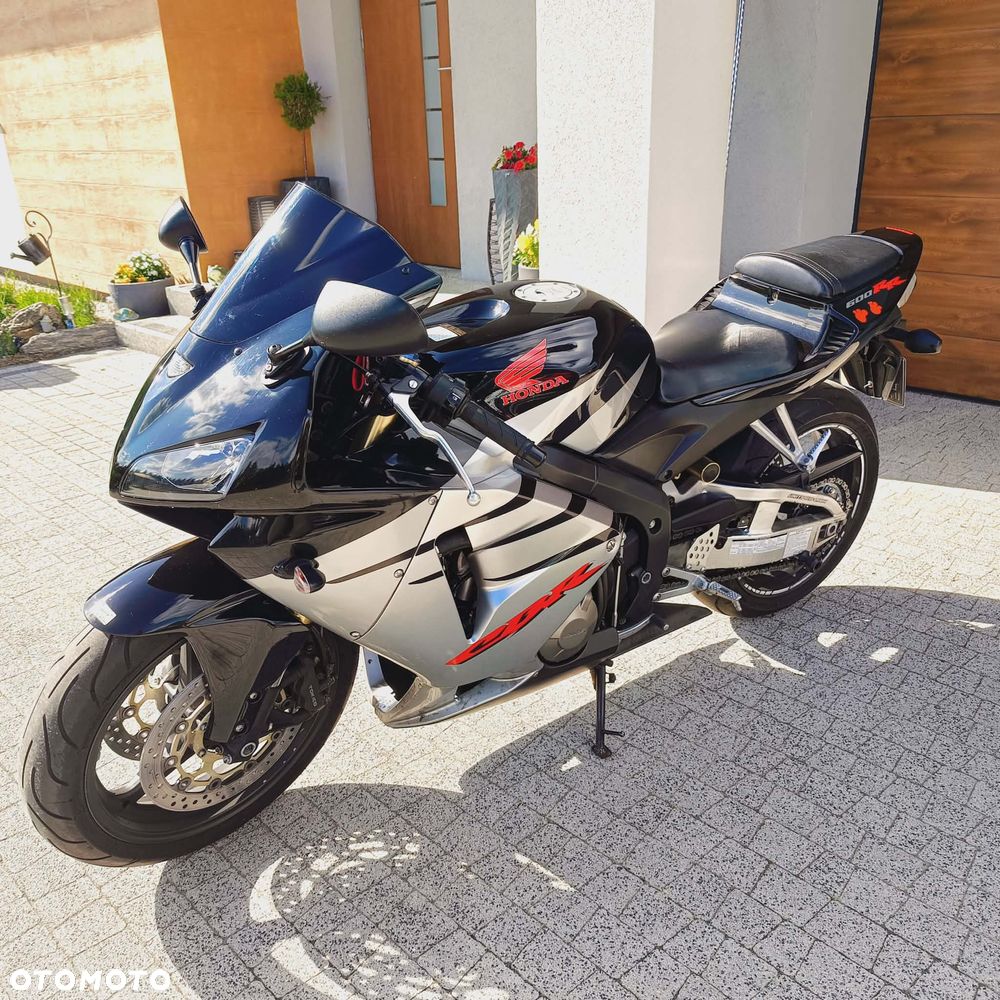 Honda CBR - 3