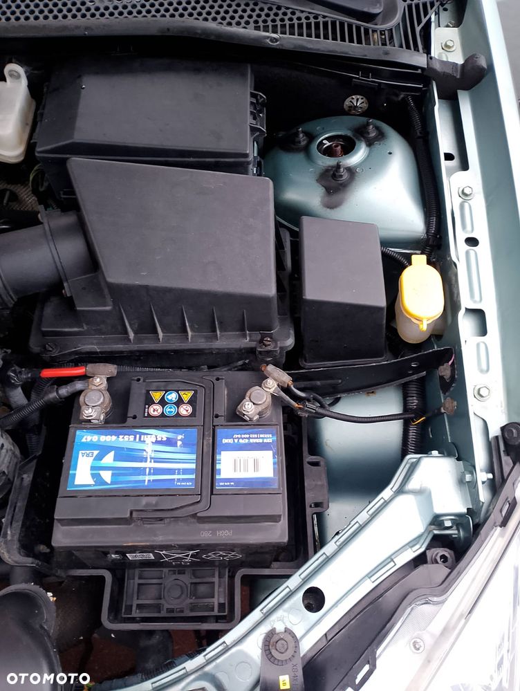 Ford Focus 1.4 Trend - 14