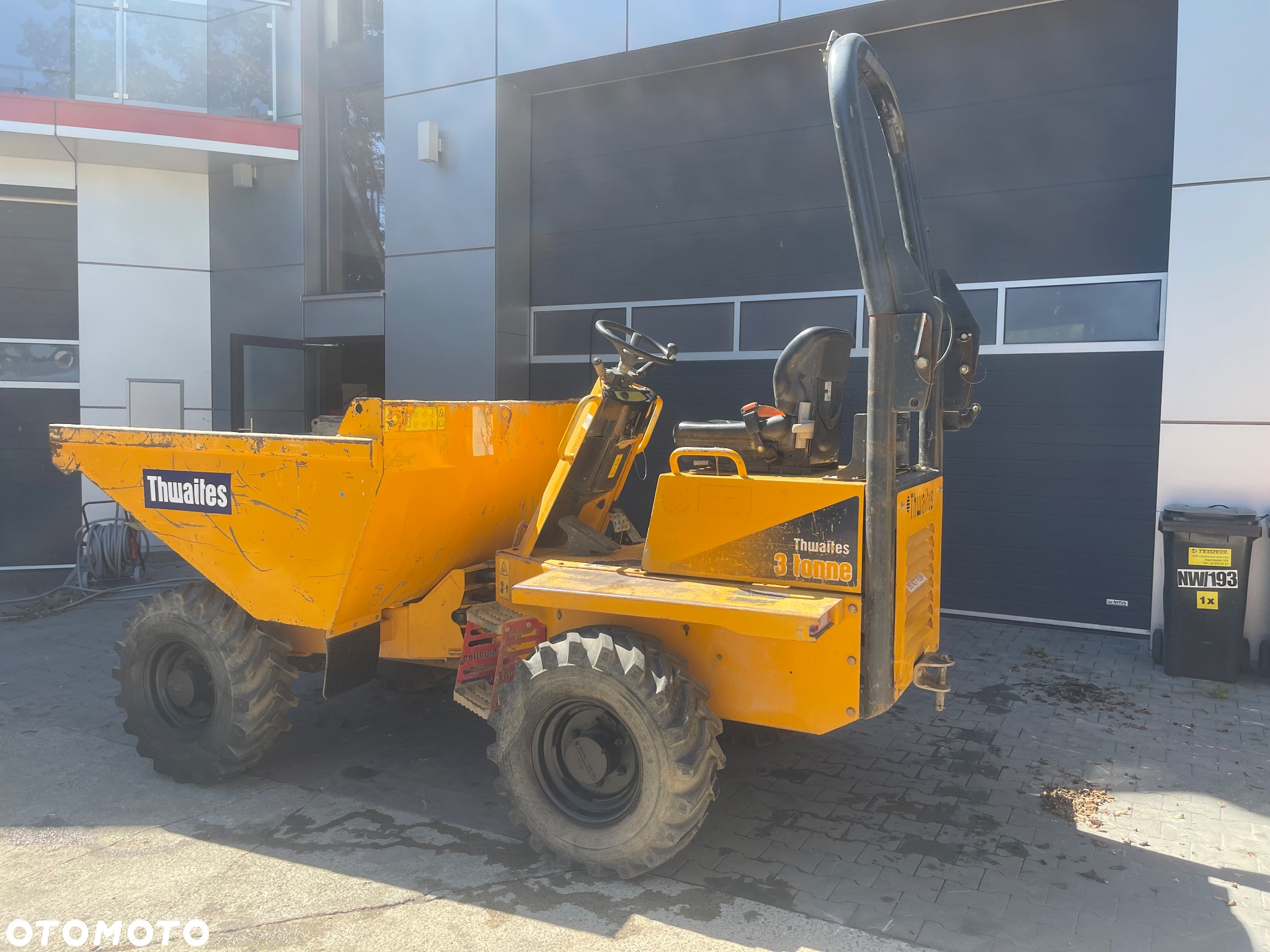 Thwaites MACH 2081 - 3