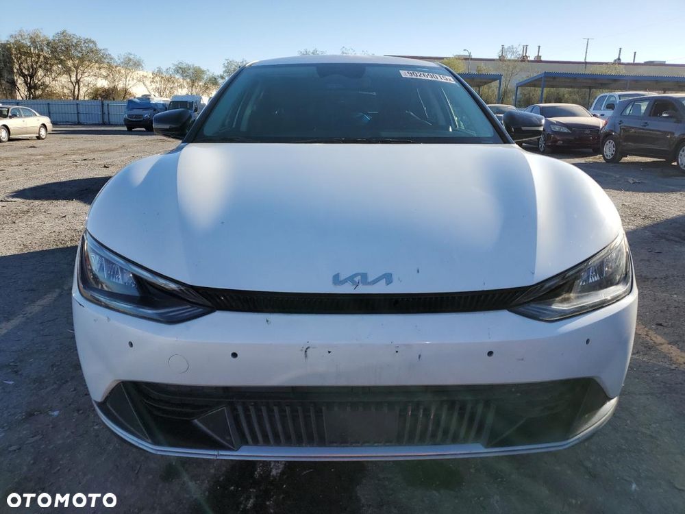 Kia EV6 - 6