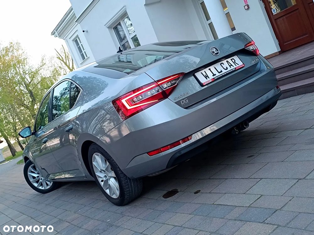 Skoda Superb 1.4 TSI ACT DSG Ambition - 8