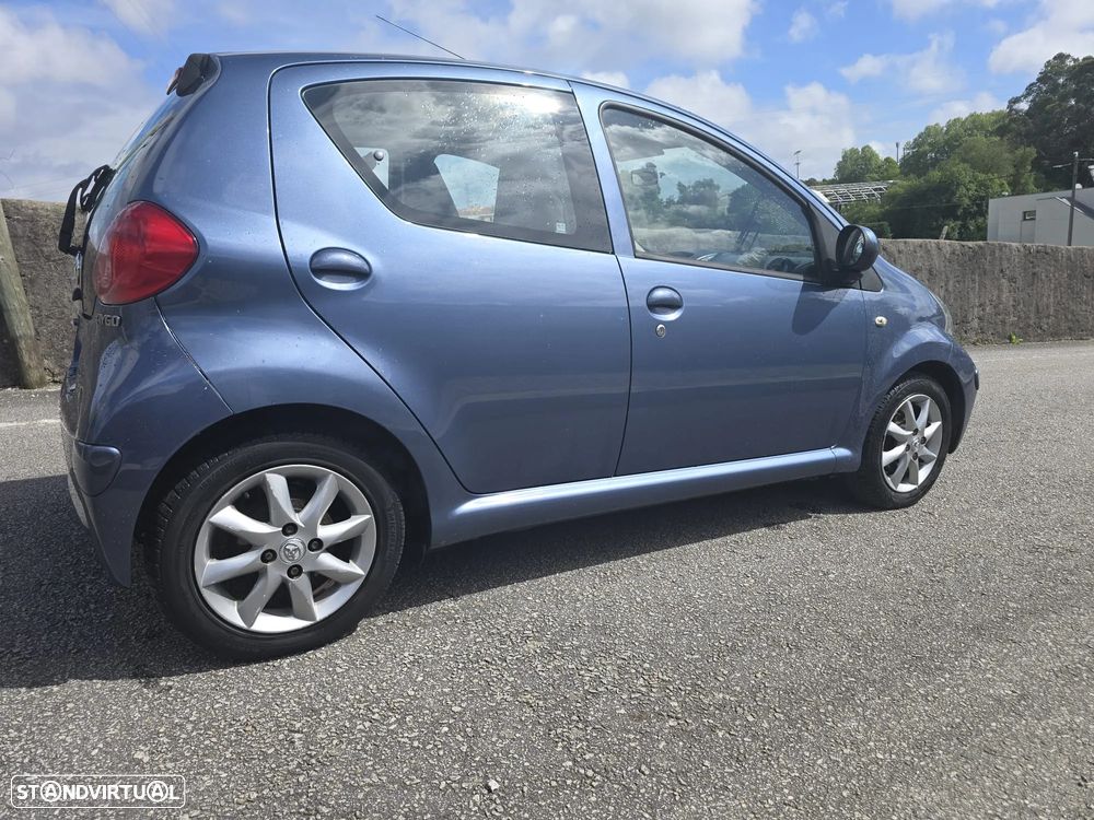 Toyota Aygo City - 3