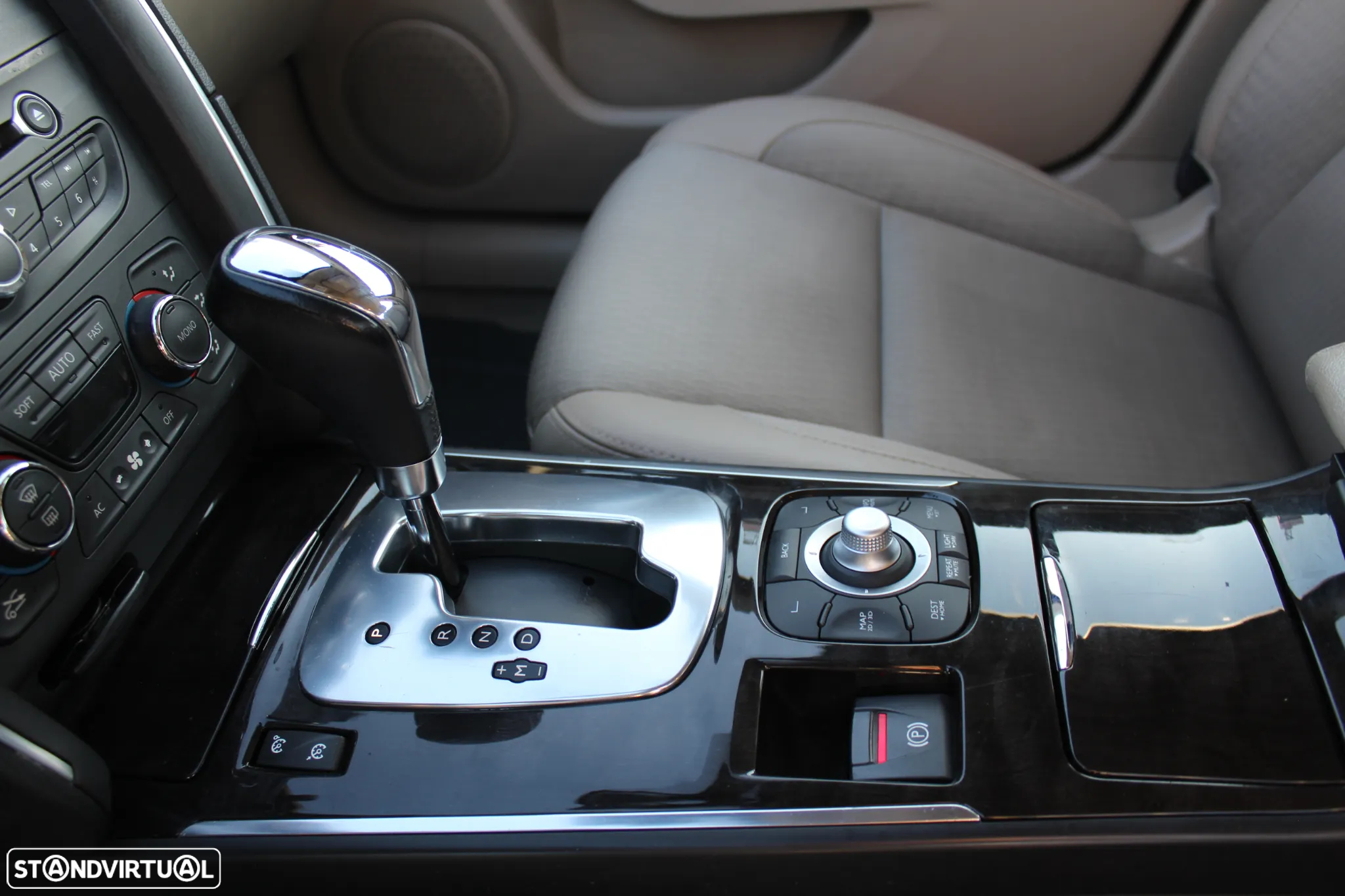 Renault Latitude dCi 175 FAP Aut. - 14