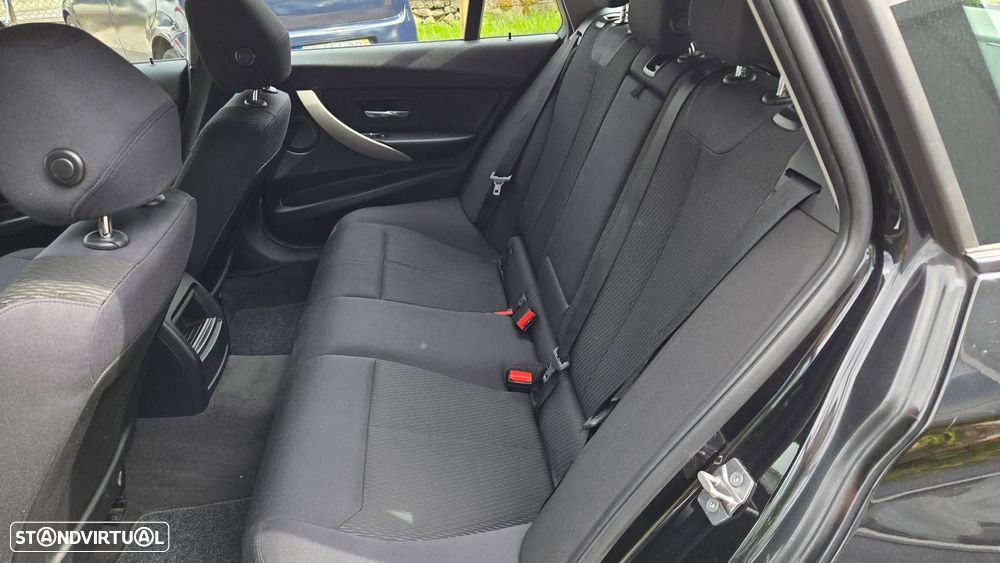 BMW 320 d EfficientDynamics - 5