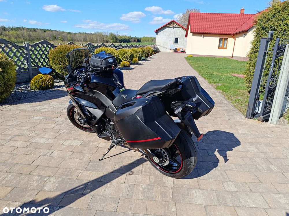 Kawasaki Ninja 1000 SX - 36