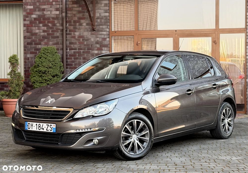 Peugeot 308 1.2 PureTech GPF Allure S&S - 11