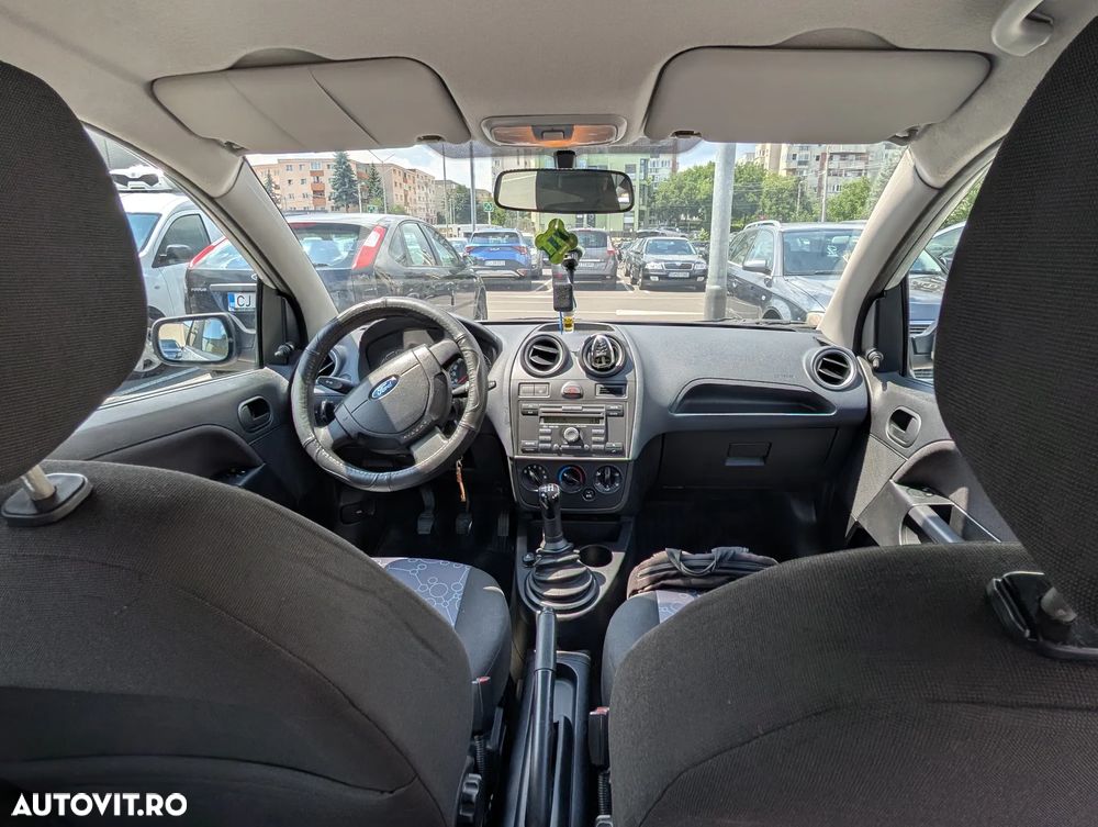 Ford Fiesta - 16