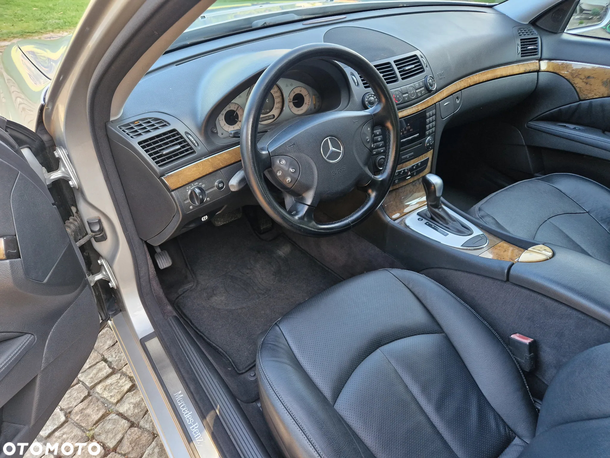 Mercedes-Benz Klasa E 220 T CDI Automatik Avantgarde - 17