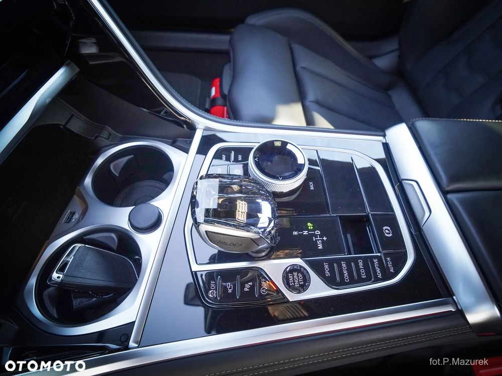 BMW Seria 8 - 15