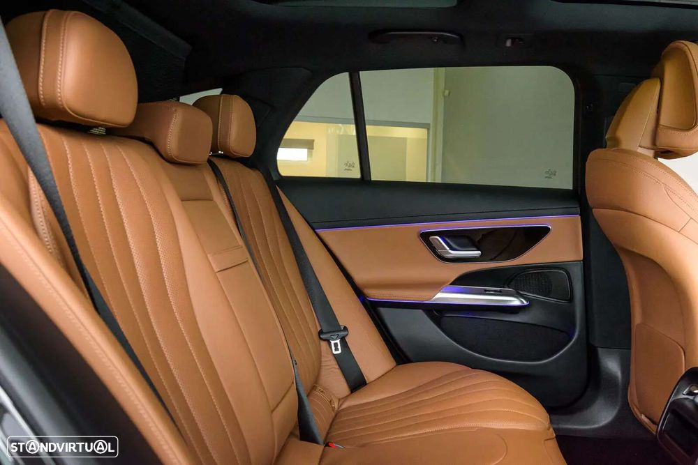 Mercedes-Benz E 300 - 40