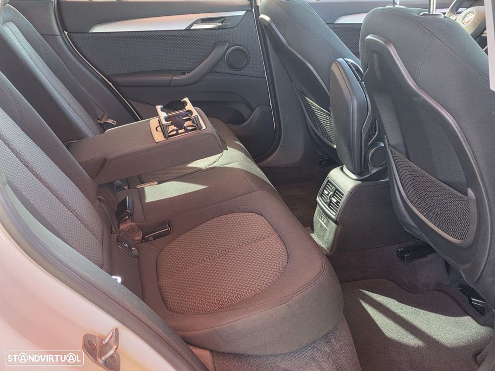 BMW X1 25 e xDrive - 21