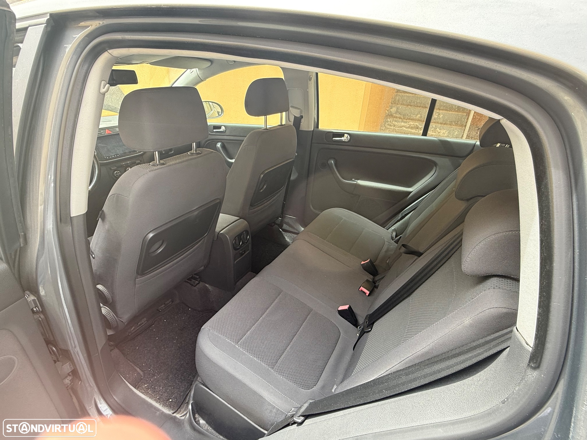 VW Golf Plus 1.9 TDi Confortline - 9