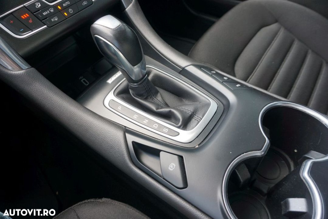 Ford Mondeo - 11