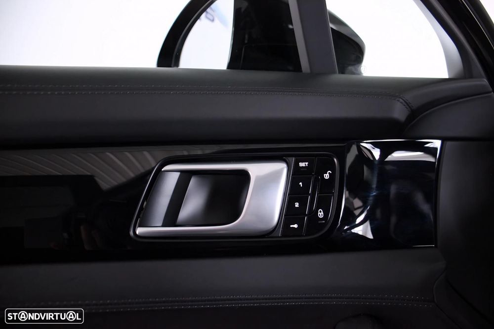 Porsche Panamera 4 E-Hybrid - 6