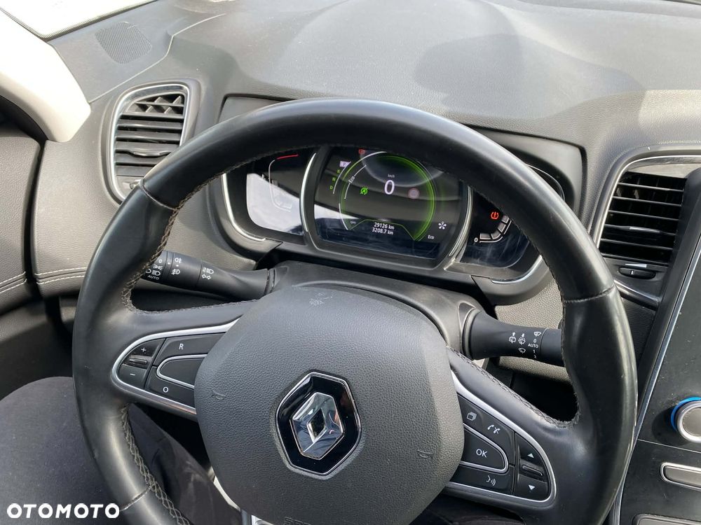 Renault Scenic TCe 140 GPF EDC LIMITED - 17