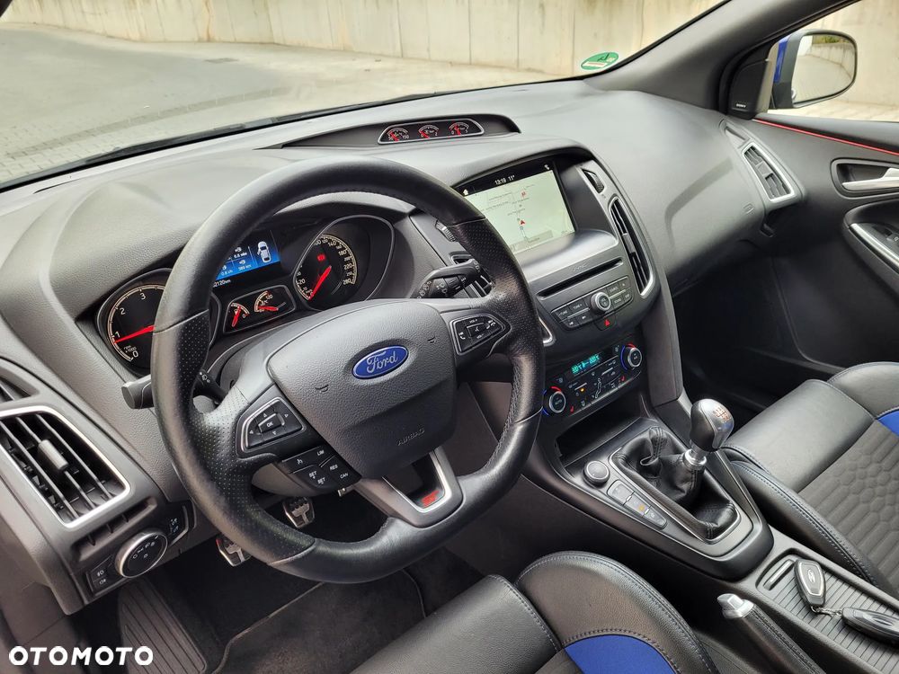 Ford Focus 2.0 TDCi ST mit Leder-Sport-Paket - 17