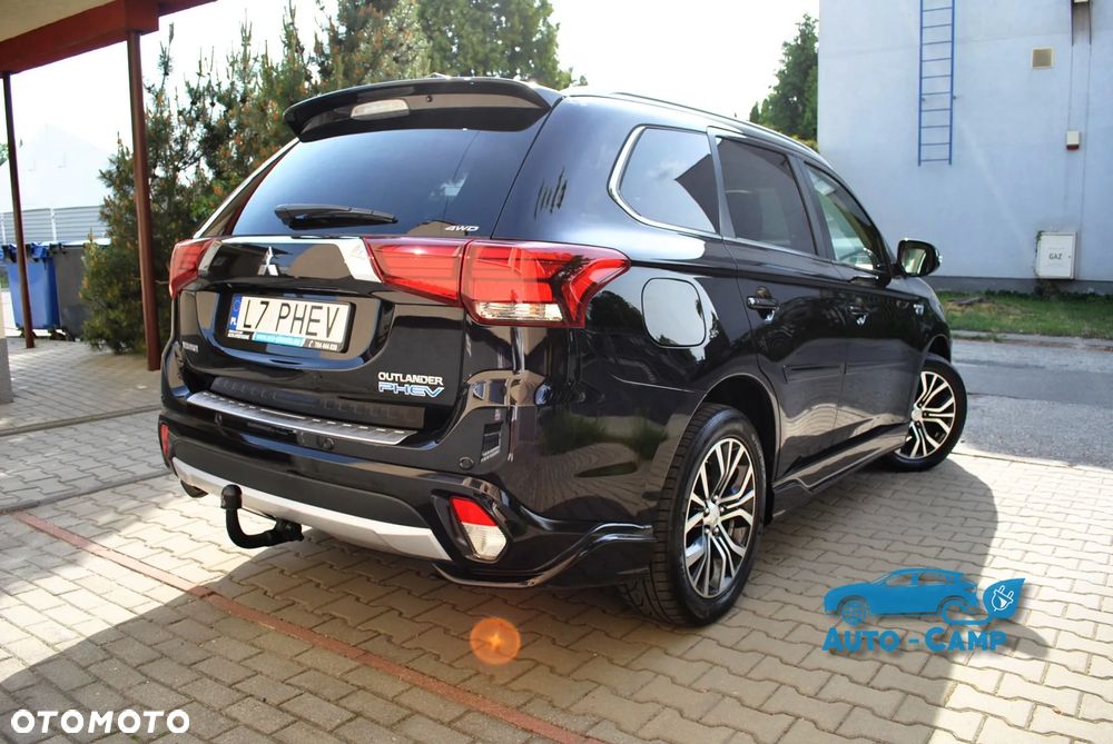 Mitsubishi Outlander Instyle NAVI + - 10