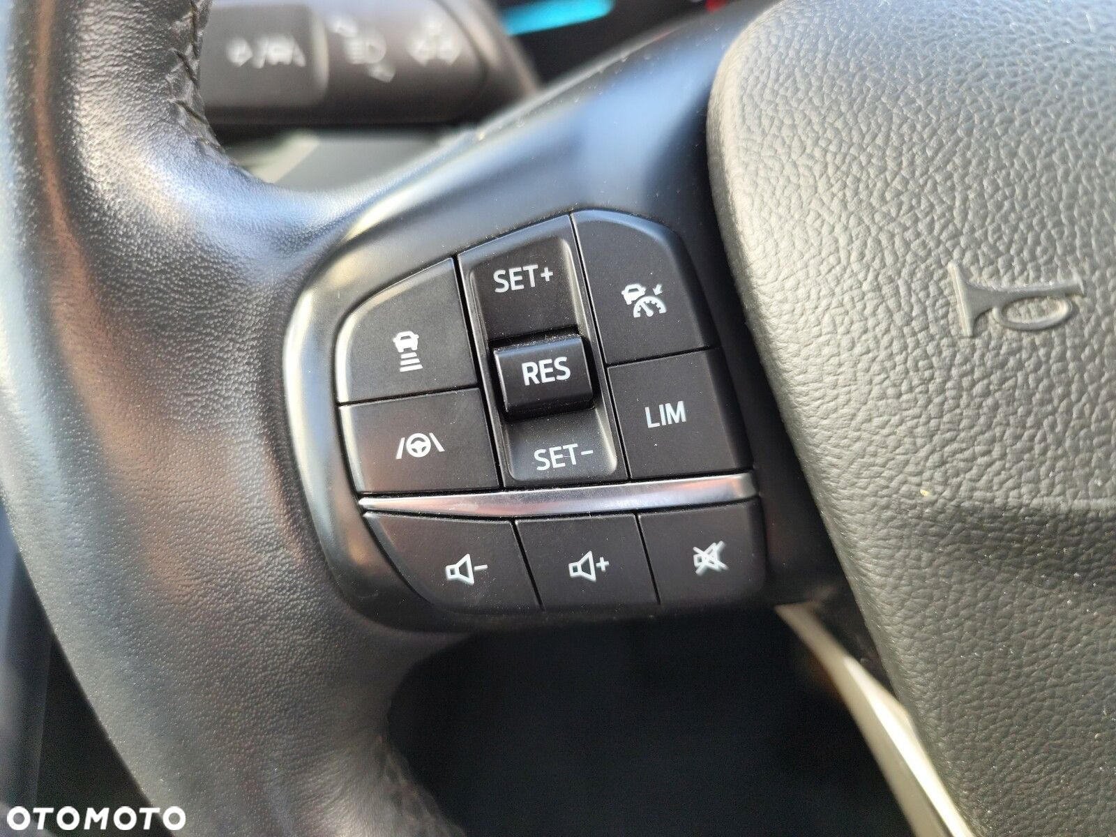 Ford Focus - 23