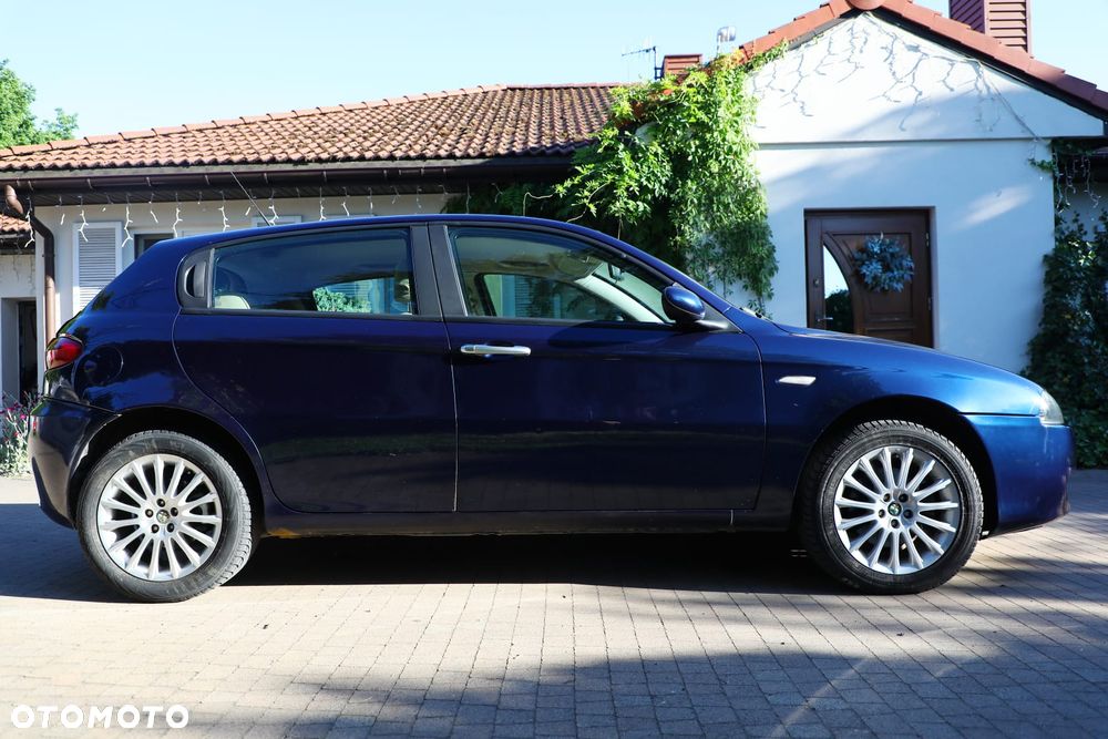 Alfa Romeo 147 - 5