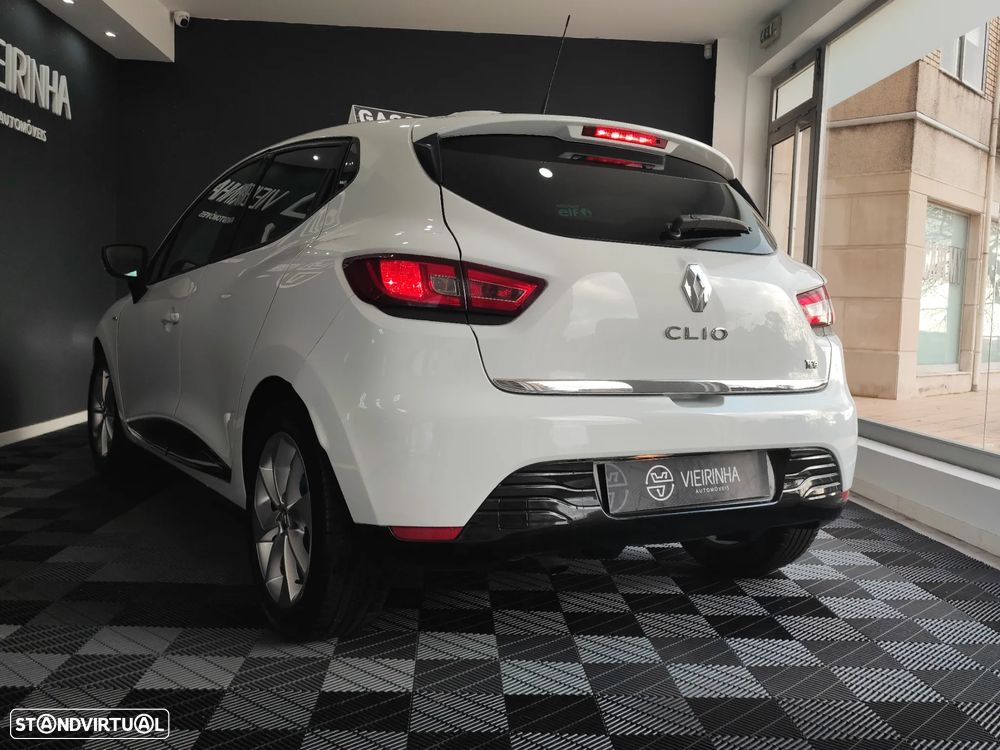 Renault Clio 0.9 TCe Limited Edition - 16