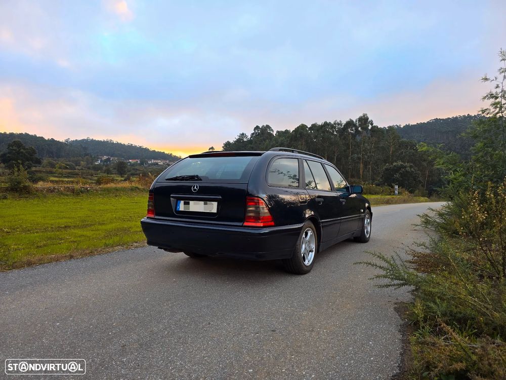 Mercedes-Benz C 250 - 5