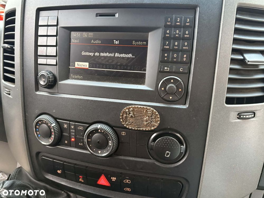 Mercedes-Benz Sprinter - 12