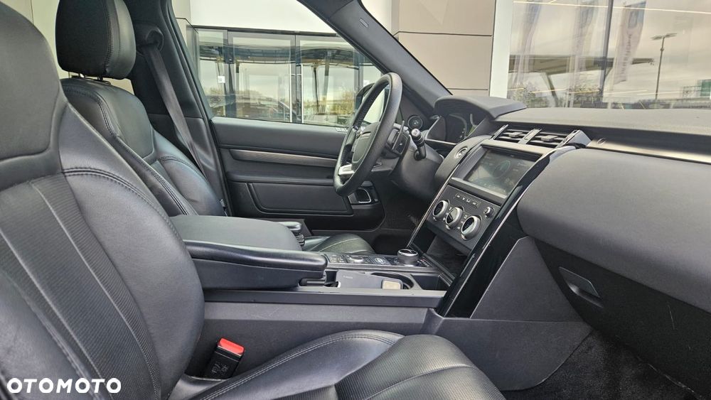 Land Rover Discovery 3.0 Si6 SE - 13