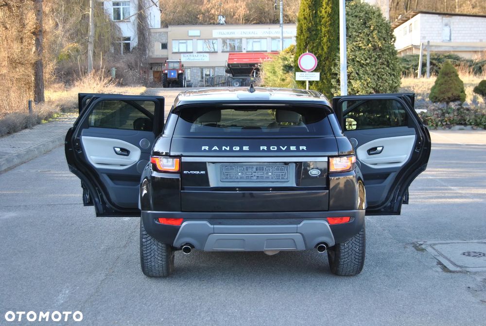 Land Rover Range Rover Evoque D150 R-Dynamic SE - 11