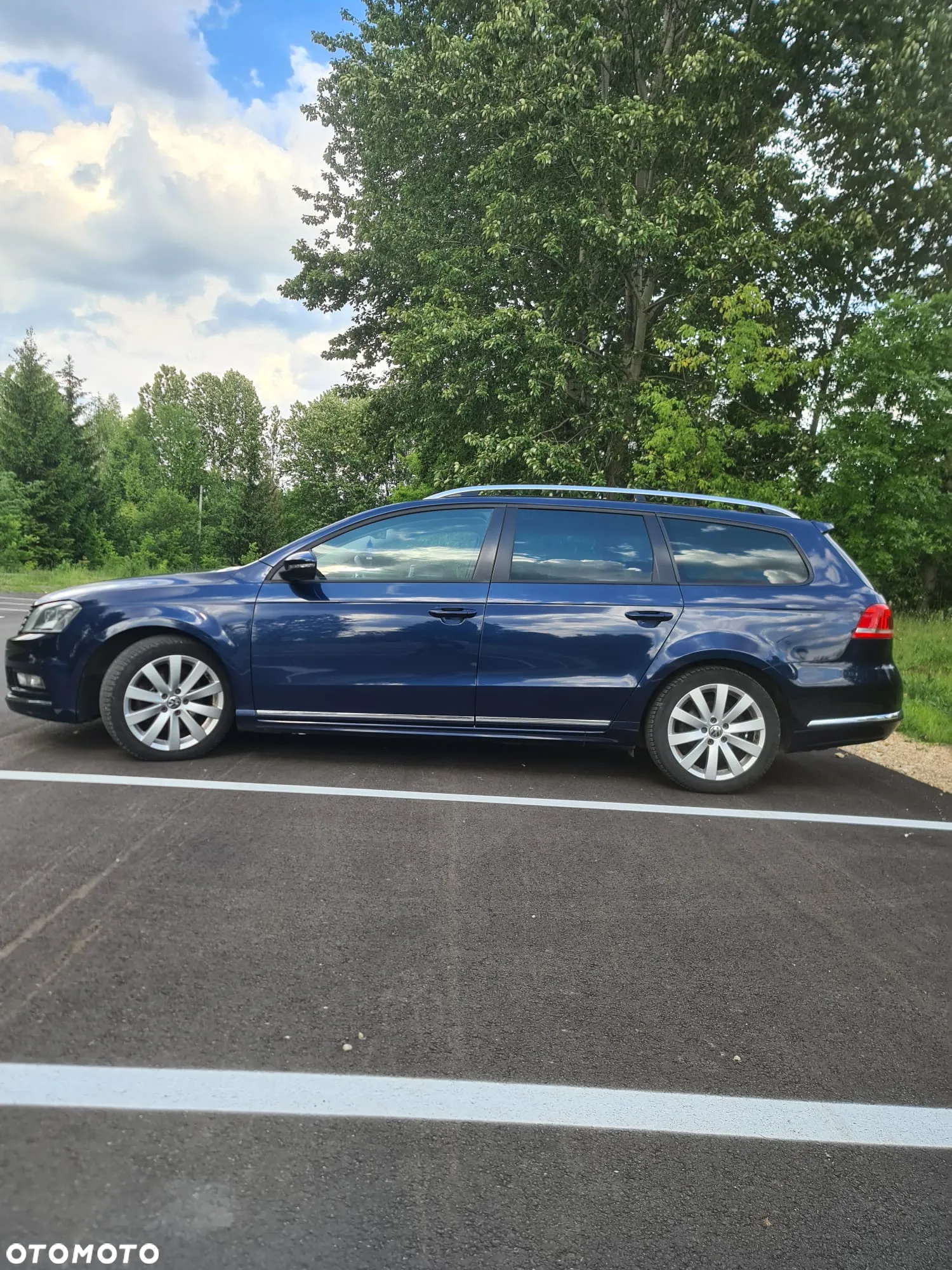 Volkswagen Passat Variant 2.0 TDI BlueMotion Technology R-Line - 4
