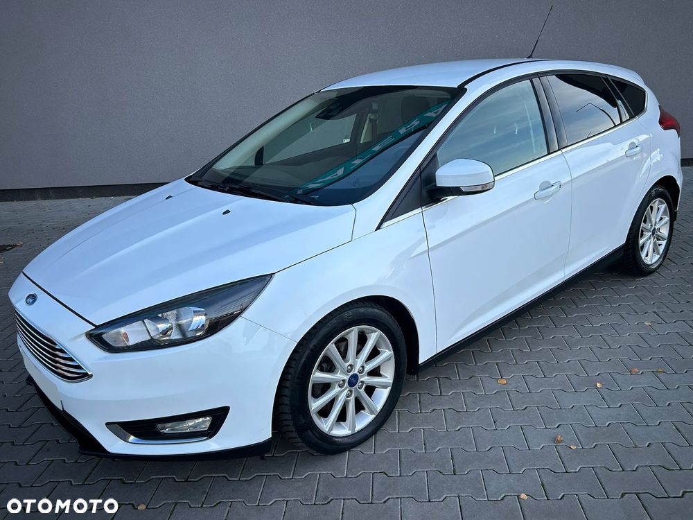 Ford Focus 1.5 EcoBlue Start-Stopp-System TITANIUM - 12