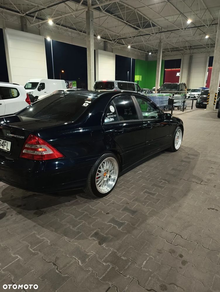 Mercedes-Benz Klasa C 180 Kompressor Classic Sport Edition - 7