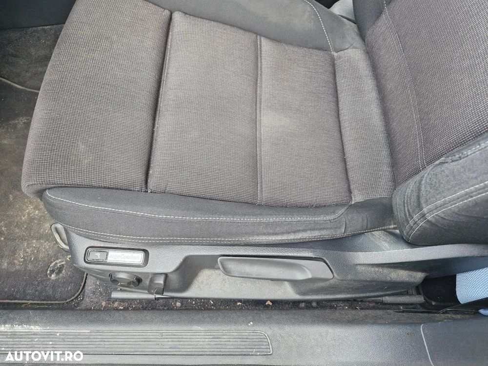 Volkswagen Passat Variant 2.0 TDI Comfortline - 8