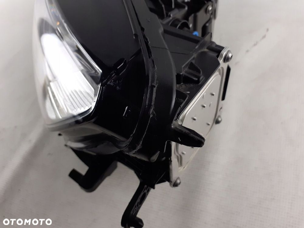 Lampa lewa Volvo S\V60 17-21r. Mid led .32273029 - 6